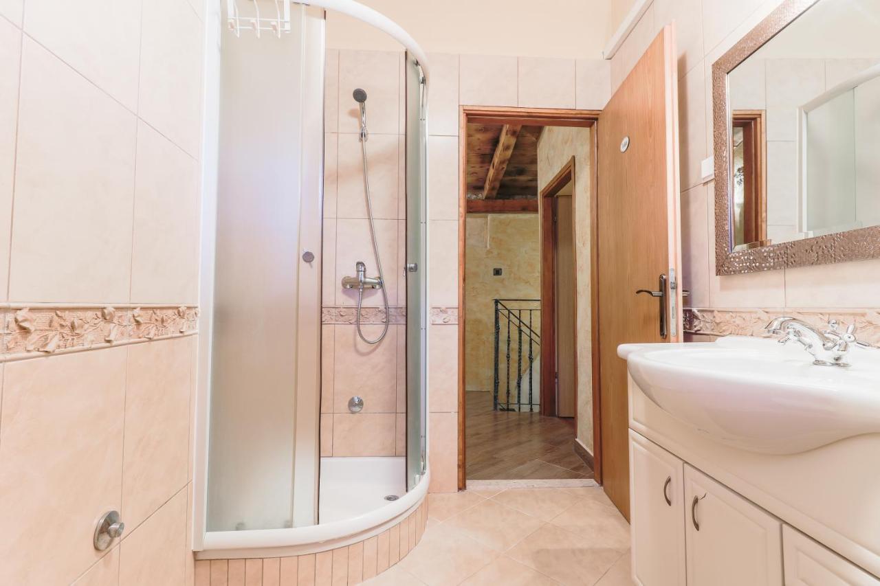 Apartman Lena Vrsar Exterior photo